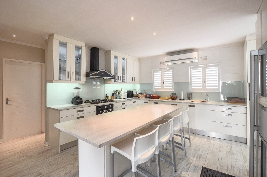 3 Bedroom Property for Sale in Sunningdale Western Cape